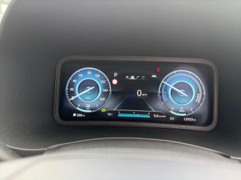 HYUNDAI KONA 64Kwh Premium Suv 5Dr Electric Auto (10.5Kw Charger) (204 Ps)