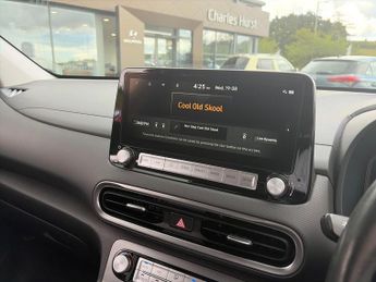 HYUNDAI KONA 64Kwh Premium Suv 5Dr Electric Auto (10.5Kw Charger) (204 Ps)