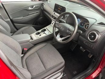 HYUNDAI KONA 64Kwh Premium Suv 5Dr Electric Auto (10.5Kw Charger) (204 Ps)