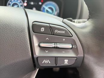 HYUNDAI KONA 64Kwh Premium Suv 5Dr Electric Auto (10.5Kw Charger) (204 Ps)