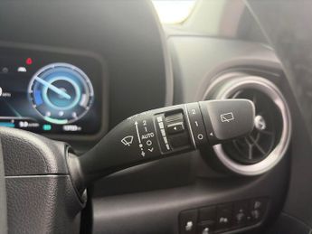 HYUNDAI KONA 64Kwh Premium Suv 5Dr Electric Auto (10.5Kw Charger) (204 Ps)