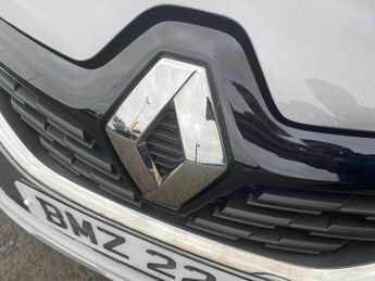 RENAULT CAPTUR 1.6 E-Tech Evolution Suv 5Dr Petrol Hybrid Auto Euro 6 (S/S) (14