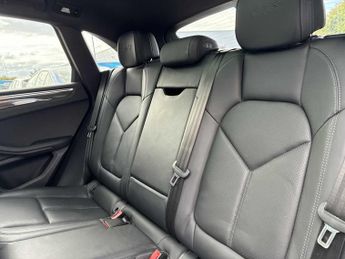 PORSCHE MACAN Gts 5Dr Pdk