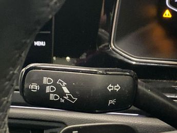 VOLKSWAGEN POLO 1.0 Tsi R-Line Hatchback 5Dr Petrol Dsg Euro 6 (S/S) (115 Ps)
