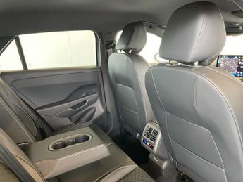 VOLKSWAGEN T-ROC 1.5 Etsi Mhev R-Line Suv 5Dr Petrol Hybrid Dsg Euro 6 (S/S) (150