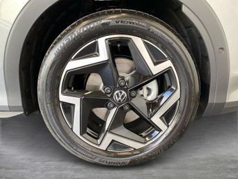 VOLKSWAGEN T-ROC 1.5 Etsi Mhev R-Line Suv 5Dr Petrol Hybrid Dsg Euro 6 (S/S) (150