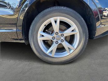 AUDI Q3 1.4 Tfsi Cod Sport Suv 5Dr Petrol S Tronic Euro 6 (S/S) (150 Ps)