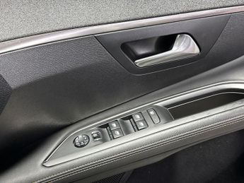 PEUGEOT 3008 1.6 Puretech Gt Line Premium Suv 5Dr Petrol Eat Euro 6 (S/S) (18