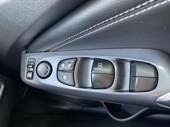 NISSAN JUKE 1.0 Dig-T N-Connecta Suv 5Dr Petrol Dct Auto Euro 6 (S/S) (114 P
