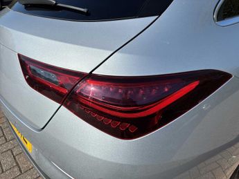 MERCEDES-BENZ CLA Cla 250E Amg Line Executive 5Dr Tip Auto