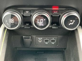 RENAULT CLIO 1.6 E-Tech Full Hybrid 145 Techno 5Dr Auto