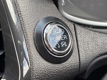 FORD ECOSPORT 1.5 Titanium 5Dr Powershift [17In]
