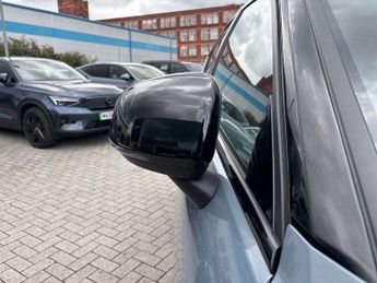 VOLVO XC40 2.0 B4P R Design 5Dr Awd Auto [7 Speed]