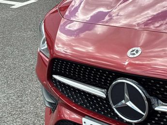 MERCEDES-BENZ CLA Cla 220D Amg Line Premium + Night Ed 4Dr Tip Auto