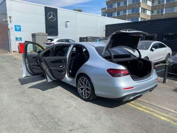 MERCEDES-BENZ E CLASS E220D 200 Amg Line Premium 4Dr 9G-Tronic