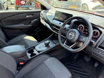 NISSAN QASHQAI 1.3 Dig-T Mh 158 N-Connecta 5Dr Xtronic