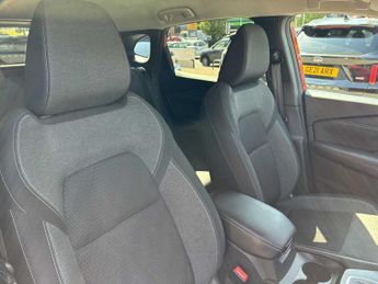 NISSAN QASHQAI 1.3 Dig-T Mh 158 N-Connecta 5Dr Xtronic