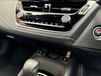 TOYOTA COROLLA 1.8 Hybrid Gr Sport 5Dr Cvt
