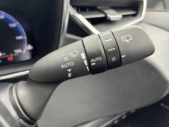 TOYOTA COROLLA 1.8 Hybrid Gr Sport 5Dr Cvt