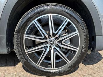 MERCEDES-BENZ EQB Eqb 250+ 140Kw Amg Line Executive 70.5Kwh 5Dr Auto