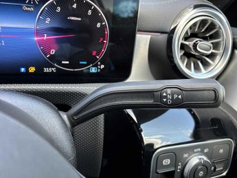 MERCEDES-BENZ CLA Cla 180 Amg Line Executive 5Dr Tip Auto