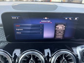 MERCEDES-BENZ EQB Eqb 250+ 140Kw Sport Executive 70.5Kwh 5Dr Auto