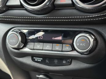 NISSAN JUKE 1.0 Dig-T 114 N-Connecta 5Dr Dct