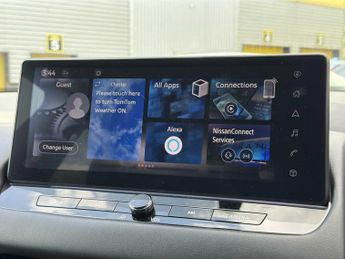 NISSAN QASHQAI 1.3 Dig-T Mh 158 N-Connecta 5Dr Xtronic