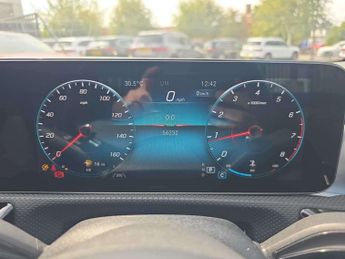 MERCEDES-BENZ CLA Cla 200 Amg Line Premium 4Dr Tip Auto