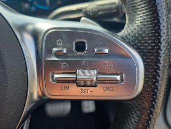 MERCEDES-BENZ CLA Cla 200 Amg Line Premium 4Dr Tip Auto