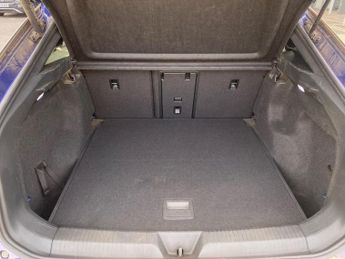 VOLKSWAGEN ID.5 Pro 77Kwh Style Suv 5Dr Electric Auto (174 Ps)