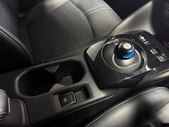 NISSAN LEAF 59Kwh E+ N-Connecta Hatchback 5Dr Electric Auto (217 Ps)