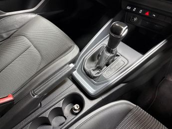 AUDI A1 1.5 Tfsi 35 S Line Sportback 5Dr Petrol S Tronic Euro 6 (S/S) (1