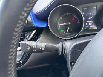 TOYOTA C-HR 1.8 Vvt-H Gpf Dynamic Suv 5Dr Petrol Hybrid Cvt Euro 6 (S/S) (12