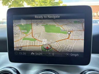 MERCEDES-BENZ GLA Gla 220D 4Matic Amg Line Premium 5Dr Auto