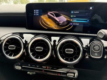 MERCEDES-BENZ CLA Cla 180 Sport Edition 4Dr Tip Auto
