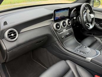 MERCEDES-BENZ GLC Glc 300D 4Matic Amg Line Premium 5Dr 9G-Tronic