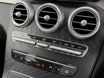 MERCEDES-BENZ GLC Glc 300D 4Matic Amg Line Premium 5Dr 9G-Tronic