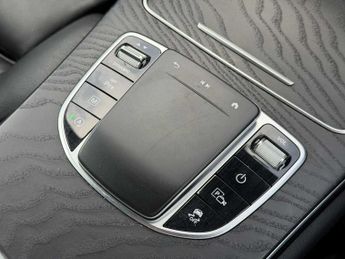MERCEDES-BENZ GLC Glc 300D 4Matic Amg Line Premium 5Dr 9G-Tronic