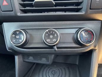 VAUXHALL FRONTERA 83Kw Design 44Kwh 5Dr Auto
