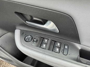 VAUXHALL MOKKA 100Kw Elite Premium 50Kwh 5Dr Auto