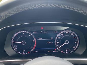 VOLKSWAGEN TIGUAN 2.0 Tdi R-Line Suv 5Dr Diesel Dsg 4Motion Euro 6 (S/S) (190 Ps)