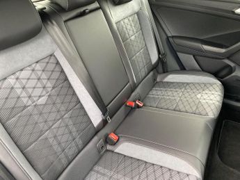 VOLKSWAGEN T-ROC 2.0 Tdi R-Line Suv 5Dr Diesel Dsg Euro 6 (S/S) (150 Ps)