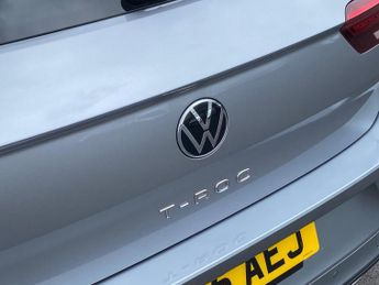 VOLKSWAGEN T-ROC 2.0 Tdi R-Line Suv 5Dr Diesel Dsg Euro 6 (S/S) (150 Ps)
