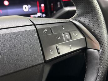 VAUXHALL GRANDLAND 1.2 Hybrid [136] Ultimate 5Dr E-Dct6 [Fixed Roof]
