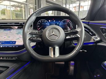 MERCEDES-BENZ E CLASS E300E Urban Edition 4Dr 9G-Tronic