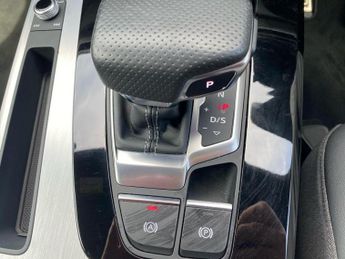 AUDI Q5 2.0 Tdi 40 S Line Suv 5Dr Diesel S Tronic Quattro Euro 6 (S/S) (