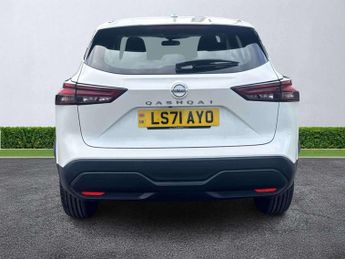 NISSAN QASHQAI 1.3 Dig-T Mh 158 Acenta Premium 5Dr Xtronic