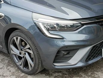 RENAULT CLIO 1.6 E-Tech Hybrid 140 Rs Line 5Dr Auto