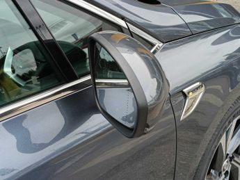 RENAULT CLIO 1.6 E-Tech Hybrid 140 Rs Line 5Dr Auto